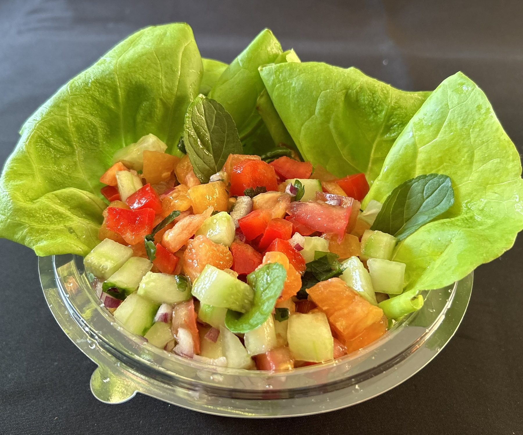 SALADE SHIRAZI PESTO